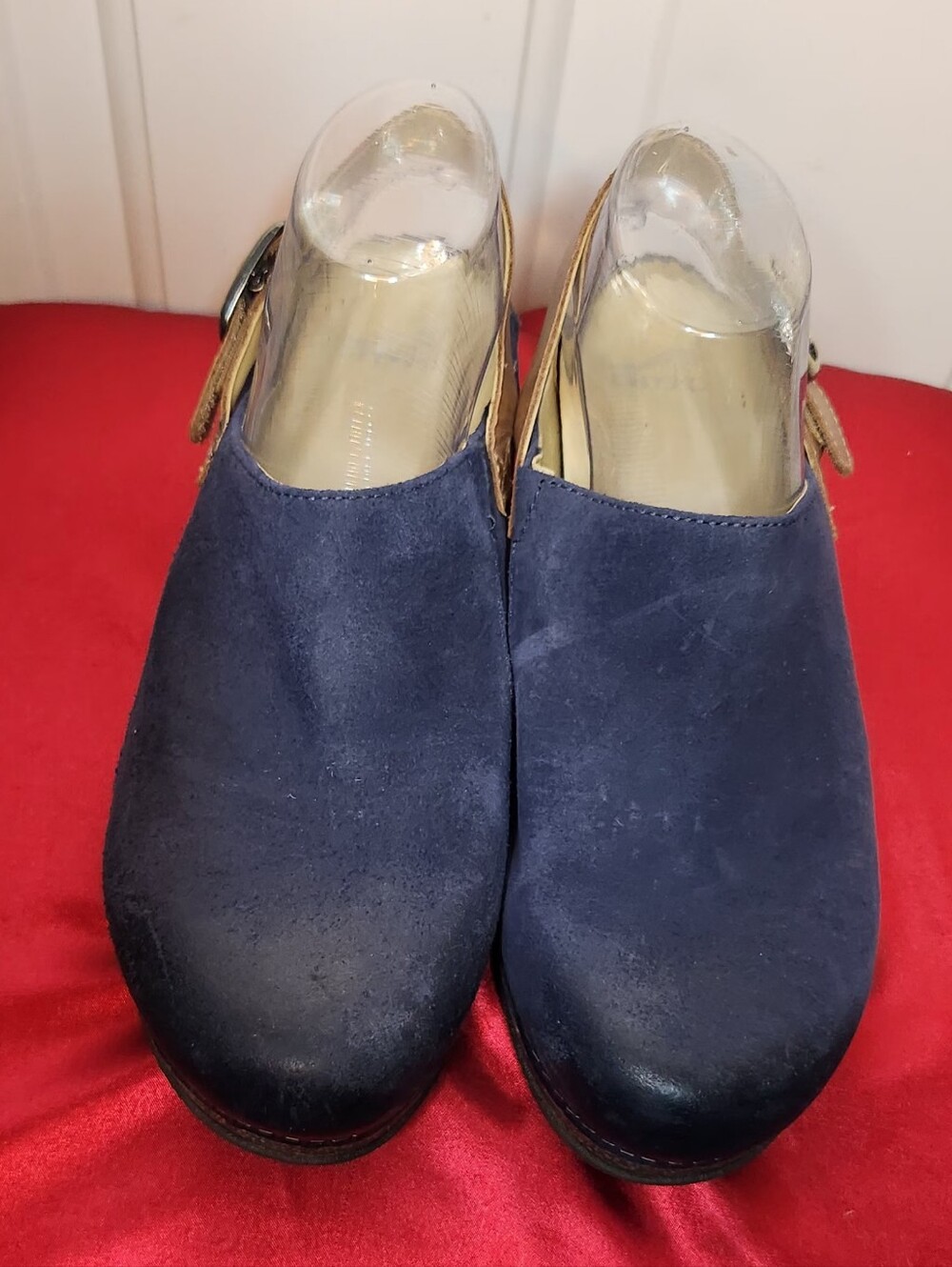Dansko Navy Suede Closed-Back Clogs with Buckle Size 40/9.5 ( See Last Photo)